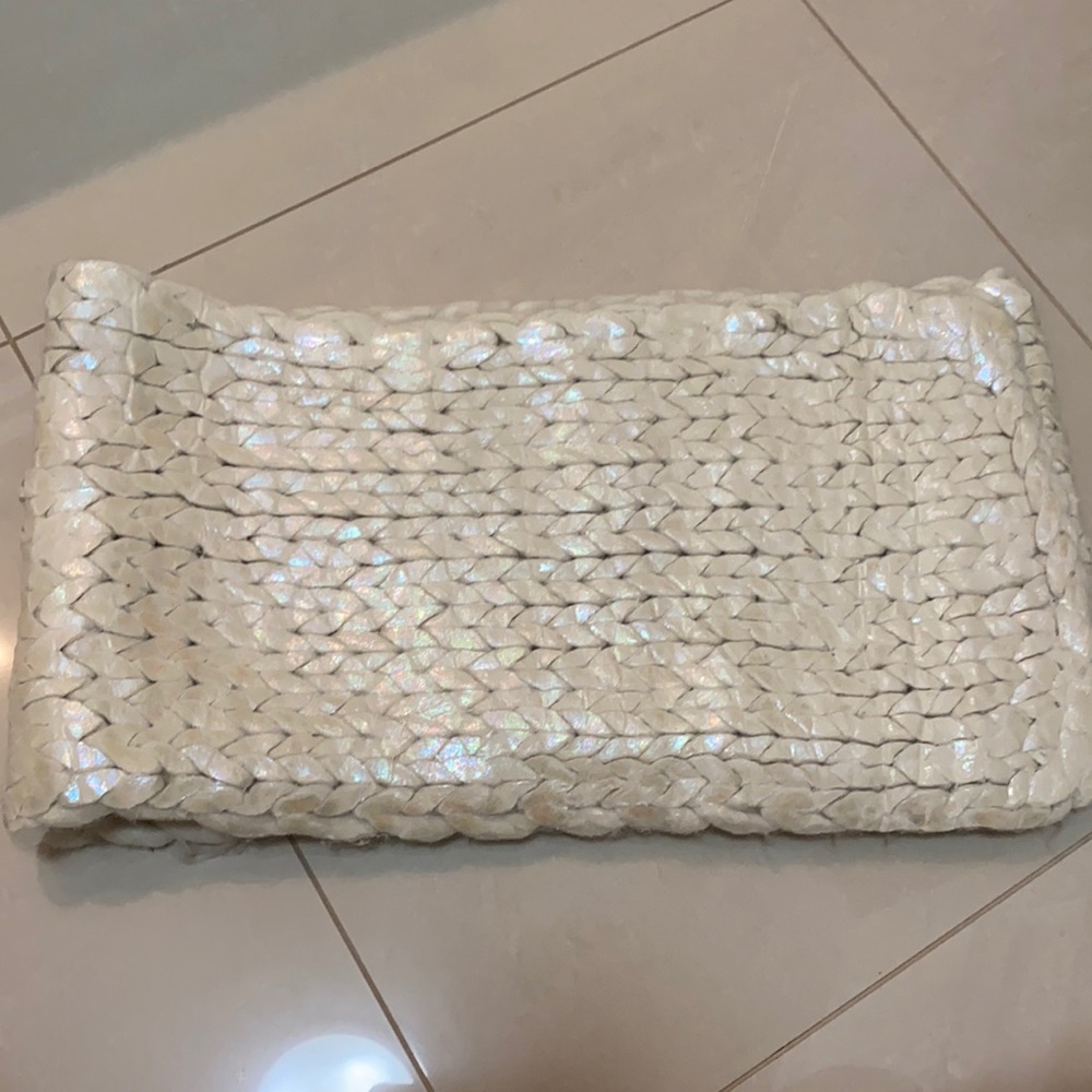Knit metallic scarf